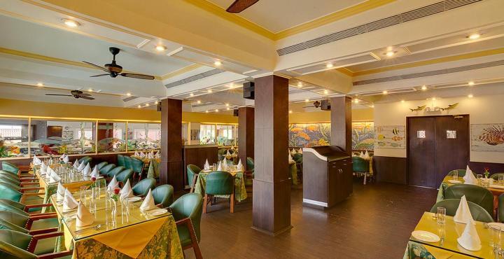 Mayfair Waves Puri Exterior photo
