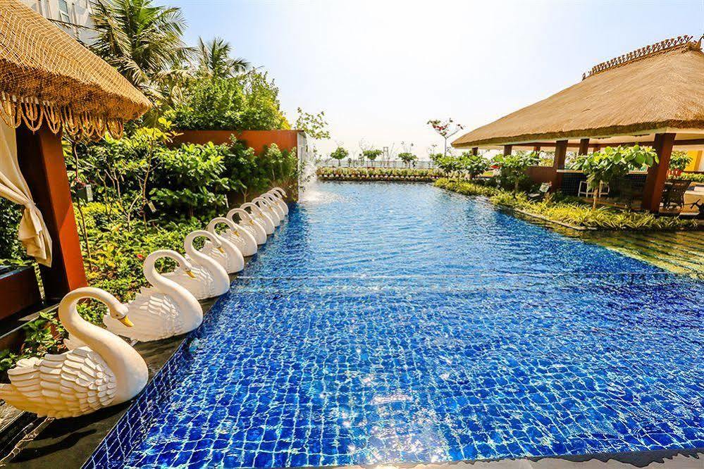 Mayfair Waves Puri Exterior photo